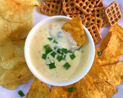 Easy Homemade Queso Dip Recipe