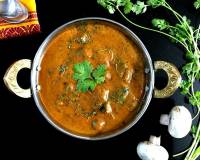 Mushroom Tikka Masala Recipe (Mushroom & Bell Peppers In Spicy Tomato Gravy)