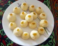 Narkel Naru Ladoo Recipe With Grated Coconut