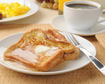 French Toast with Honey Spread and Scrambled Eggs Recipe