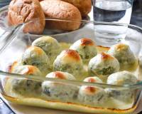 Spinach And Ricotta Dumplings Recipe In Cheese Sauce