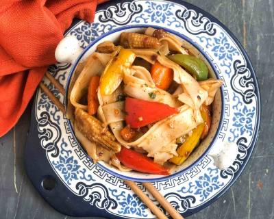 ड्रंकन नूडल्स रेसिपी - Drunken Noodles Recipe