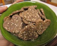 Multi-Grain Crackers With Sesame Seeds, Chives And Chili Flakes Recipe