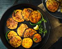 Begun Bhaja Recipe (Bengali Style Spiced And Fried Aubergine Slices)