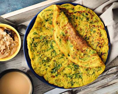 Moong Dal Palak Cheela Recipe (Yellow Lentil And Spinach Crepes)