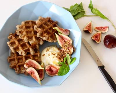 Healthy Waffles with Greek Yogurt, Figs and Sweet Dukkah Recipe