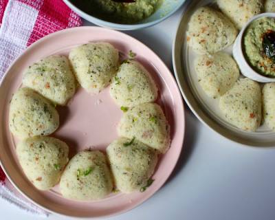 Sabbakki Rava Idli Recipe- Sabudana Rava Idli 