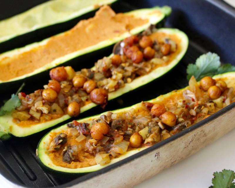 Zucchini Boats With Chickpeas In Tomato Hummus Recipe