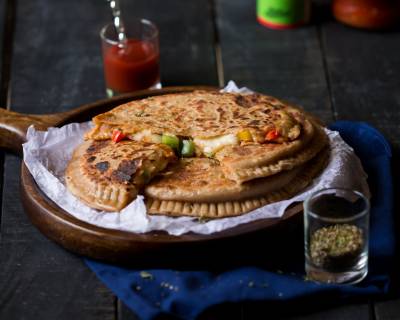 Wheat Paratha Recipe With Pizza Topping