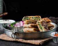 Whole Wheat Spinach Paneer Lifafa Paratha Recipe