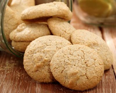 Eggless Wholewheat And Custard Powder Coconut Cookies Recipe