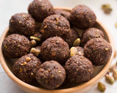 Chocolate Coconut Pistachio Bites Recipe (Paleo & Vegan)