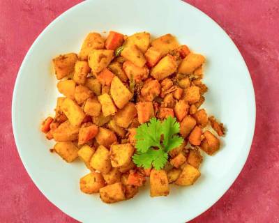 आलू गाजर की सब्ज़ी रेसिपी - No Onion No Garlic Aloo Gajar Ki Sabzi (Recipe In Hindi)