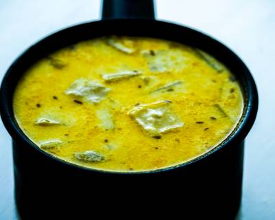 Lauki Yakhni Recipe - Bottle Gourd In Yogurt Gravy