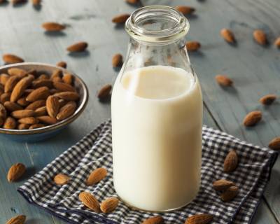 How To Make Homemade Almond Milk