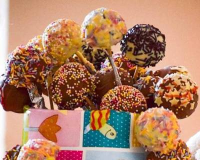 Eggless Cake Pops Recipe