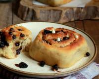 Chocolate Chip & Raisin Rolls Recipe