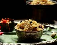 Maharashtrian Narali Bhaat Recipe (Sweetened Coconut Rice)