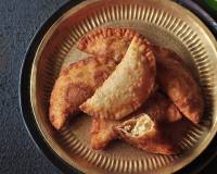 Karigadabu – Karnataka Style Karanji/ Gujiya recipe