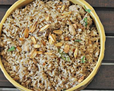 Burnt Garlic Chicken Fried Rice Recipe - Indo Chinese Fried Rice