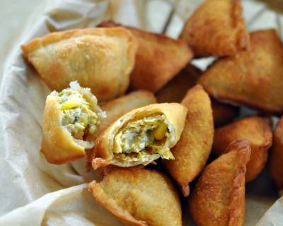 Corn & Paneer Baked Samosa Recipe 