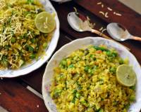 Matar Poha Recipe (Flattened Rice Stir Fry with Green Peas)