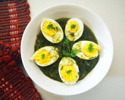 धनिये वाली अंडे की सब्ज़ी - Coriander Egg Curry (Recipe In Hindi)