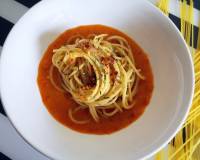 Garlic Spaghetti with Roasted Red Bell Pepper Sauce Recipe (Vegan)