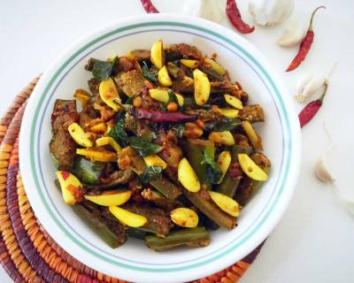 कथीरिकै पुंडु पिरात्तल रेसिपी - Kathirikai Poondu Pirattal Recipe