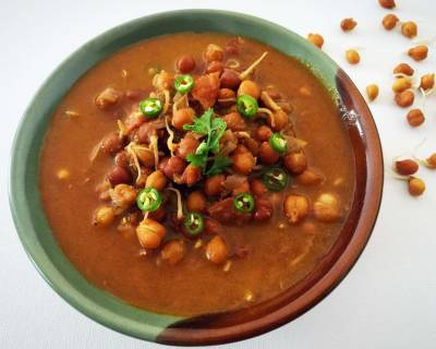 पेशावरी काला चना रेसिपी - Peshawari Kala Chana (Recipe In Hindi)