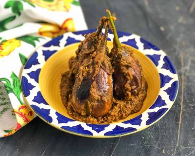 Bharma Baingan Ki Sabzi Recipe - Spicy Stuffed Brinjals 