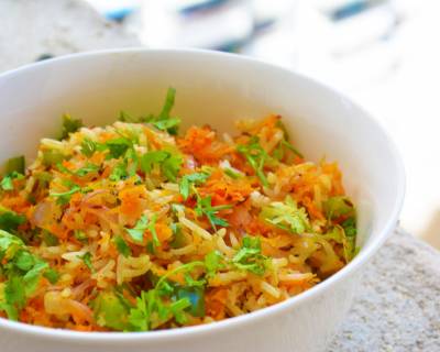 गाजर और शिमला मिर्च पुलाव रेसिपी - Carrot And Capsicum Rice (Recipe In Hindi) 