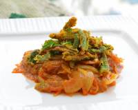 Kurkuri Bhindi With Spicy Tomato Yogurt Gravy Recipe