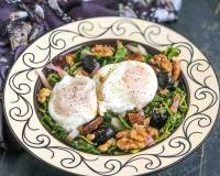Poached Eggs Recipe With Arugula Fig Walnut Salad 