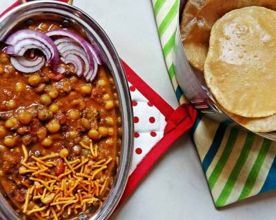 Vatana Usal Recipe (Spicy Peas Curry)