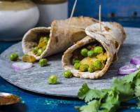 Achari Paratha Roll Recipe