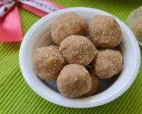 Andi Unda (Kerala Special Cashew & Rice Balls) Recipe