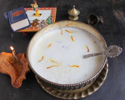 Doodanche Fov Recipe (Goan Style Milk Beaten Rice/Poha In Milk)