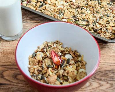 Homemade Granola Mix Recipe with Oats & Wheat Flakes