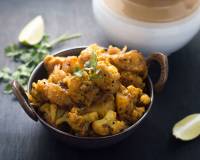 Achari Aloo Gobi Recipe - Spicy Indian Cauliflower Stir Fry