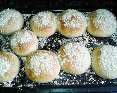 Whole Grain and Oat Buns Recipe (Healthy Dinner Rolls)