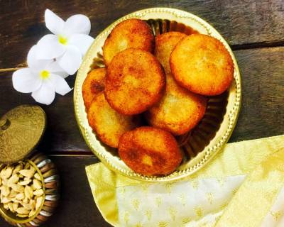 Suji Manda Pitha/Sweetened Coconut Stuffed Semolina Dumplings Recipe