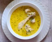 Kashmiri Style Kokur Yakhni Recipe-Chicken Cooked In Yogurt