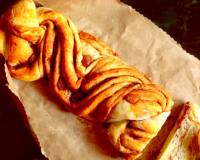 Whole Wheat Eggless Cinnamon & Raisin Swirl Bread Recipe