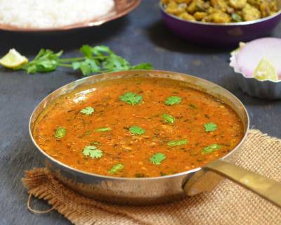 Dal Bukhara Recipe (Punjabi Style Black Urad Dal)