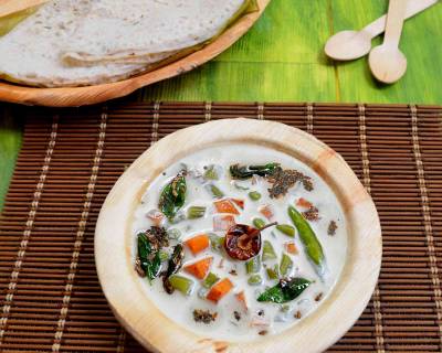 Karwar Style Valval Recipe (Mixed Vegetables In Coconut Milk)