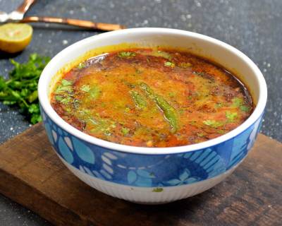 Kathiyawadi Adad Dal Recipe- Spicy Urad Dal 
