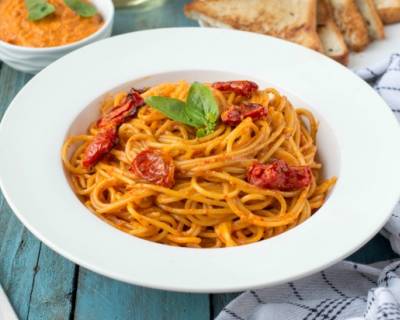 Red Chilli Pesto & Roasted Tomato Spaghetti Pasta Recipe