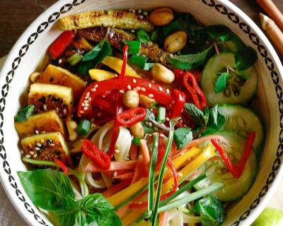 Spicy Vegetarian Thai Noodle Bowl Recipe