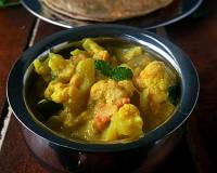 Cauliflower Kurma Recipe - Tamil Nadu Restaurant Style Cauliflower Chops